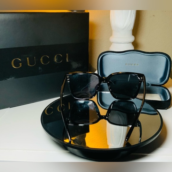 RARE AUTH GUCCI Sunglasses NY YANKEES collab  Unisex - Picture 5 of 13